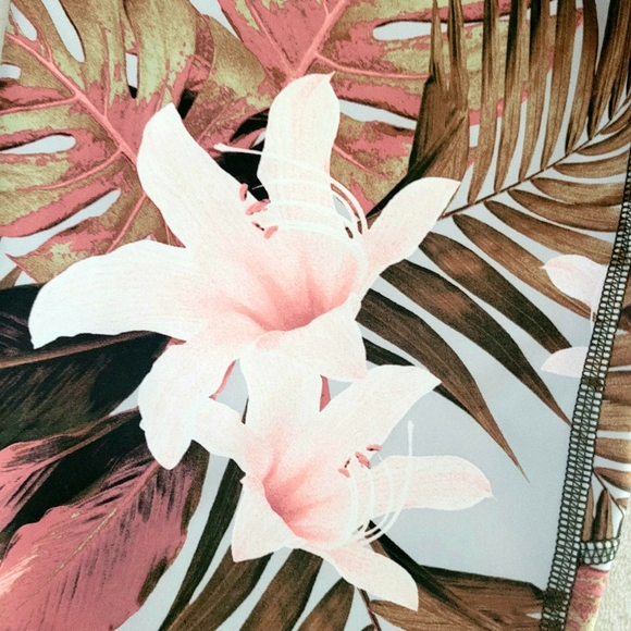 Old Navy Powersoft Legging Bundle - Picture 6 of 8